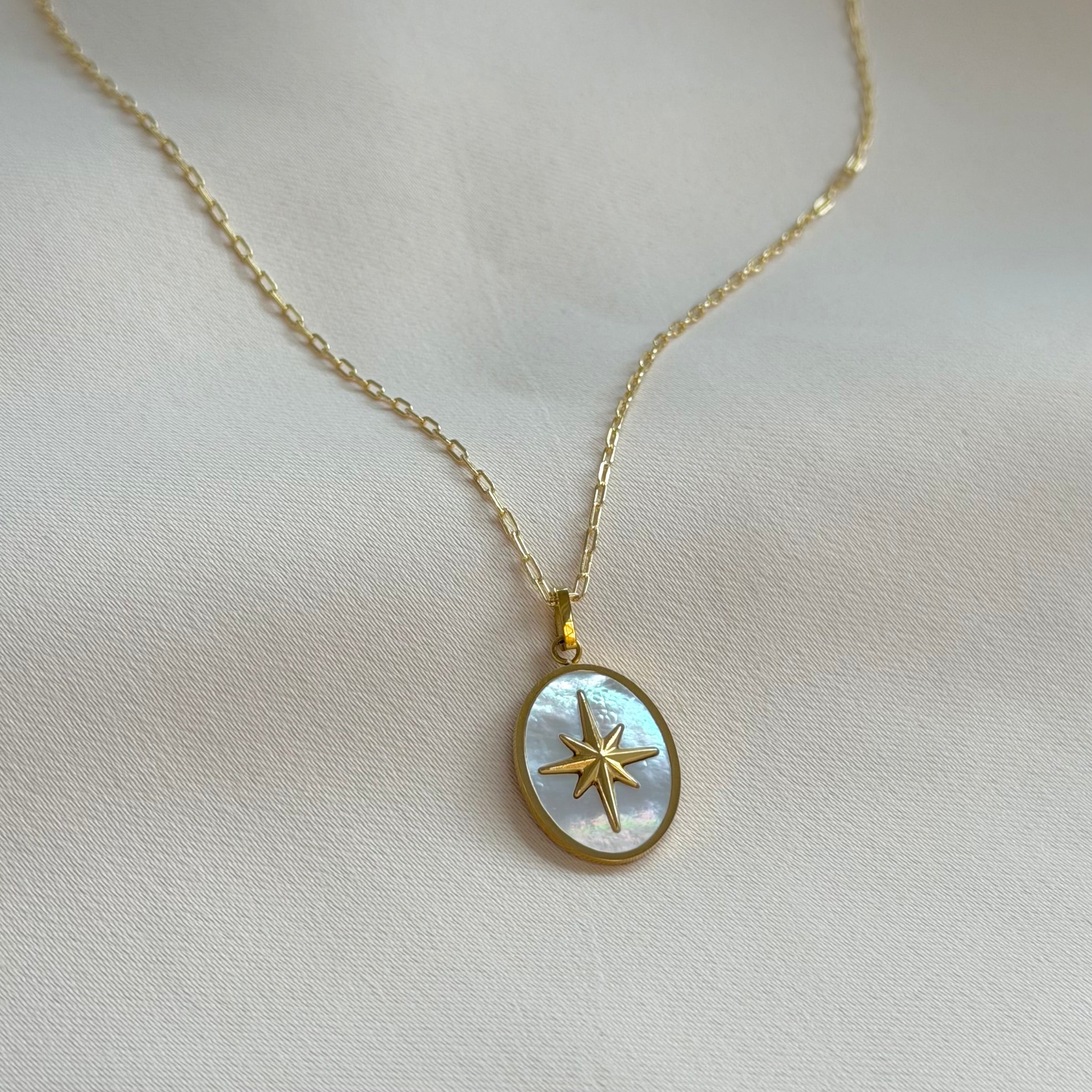 North - Necklace