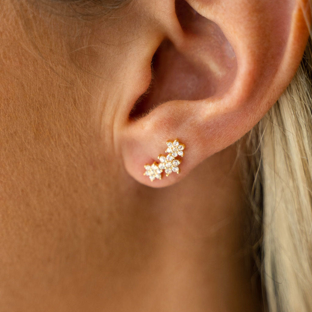 petal earrings diamond 