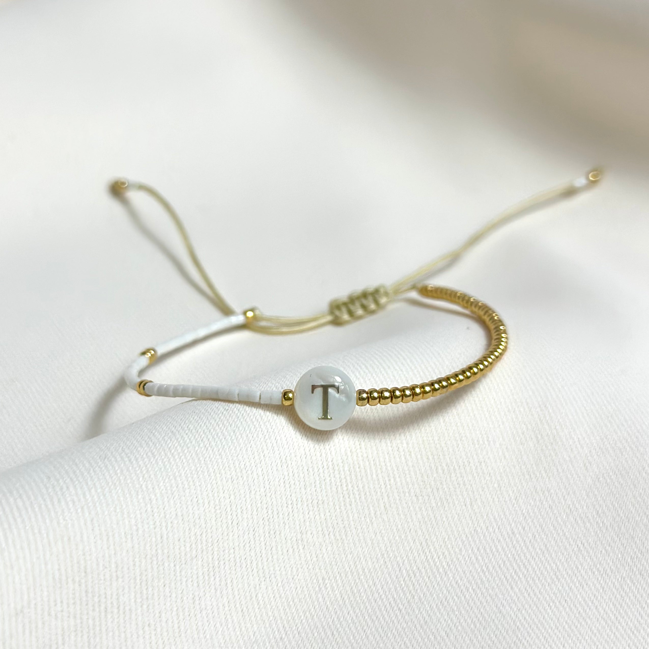 Initial Mother of Pearl - Bracelet